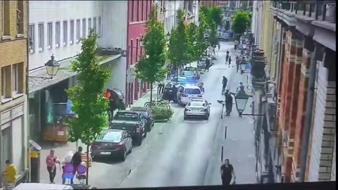 In Saint-Gilles Belgium Muslim and African migrants launched a savage assault on a police patrol