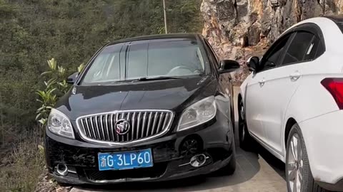 Cars Face To Face Amazing Crossing