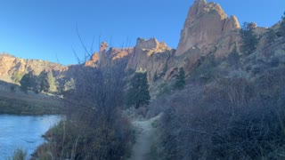 Central Oregon – Smith Rock State Park – Hiking on the Far Side of River Trail – 4K