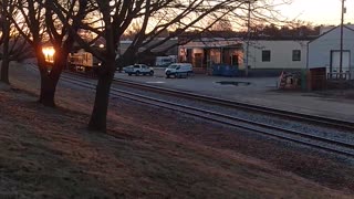 NS9568 & NS9905 Pull Mixed Freight Through Davenport IA