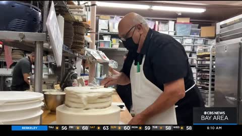 Bakery owners celebrate decades of business, local community this Thanksgiving