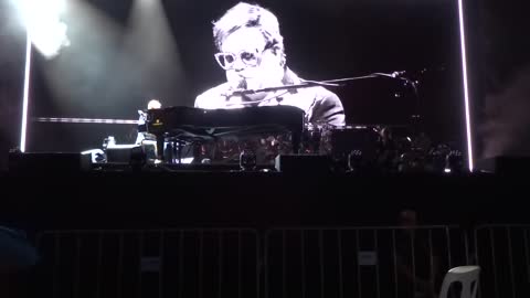 Elton John Auckland First Medical Moment on stage Auckland