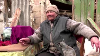 Yakovlivka residents rebuild after Russian air raid