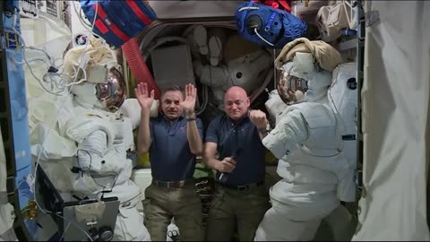 One-Year Space Station Crew Members Discuss Life in Space with New York Media