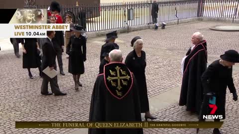 US President Joe Biden and wife Jill arrive at Queen's funeral in 'The Beast'