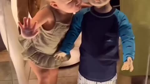 Baby thinks mannequin is real 👶 watch till the end 😅😂