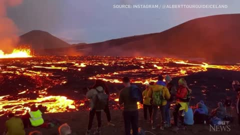 Volcano watchers get close-up view of eruption in Iceland