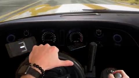 Realistic steering wheel in Forza Horizon 5