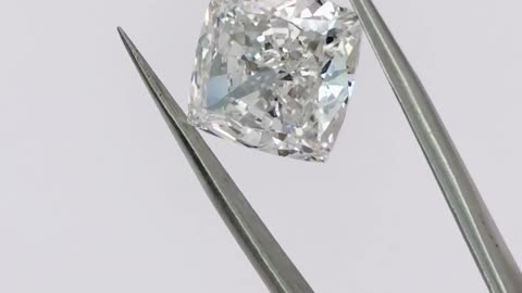 Cushion Shape CVD HPHT Diamond Lab Grown Diamond with IGI Certificate