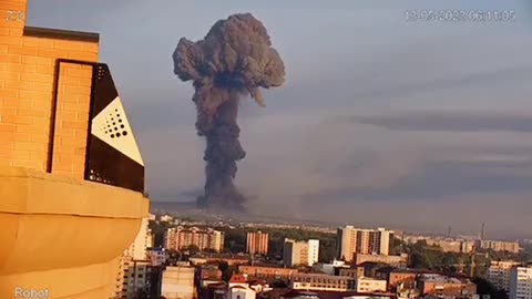 Russia DESTROYS Ukraine AMMO depot in Khmelinskiy HUGE mushroom cloud