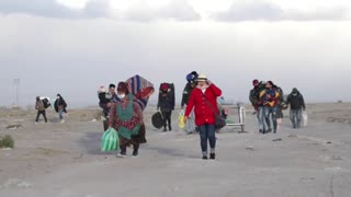 Cientos de migrantes siguen llegando a Chile en medio de la falta de control e ineficaces medidas