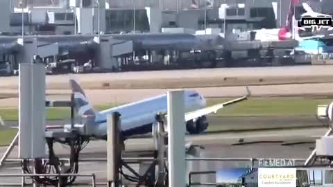 Footage of an extreme landing of a British Airways plane in London has appeared online