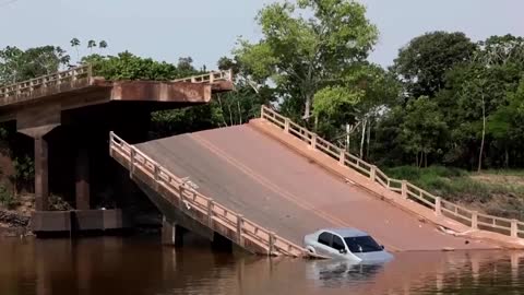 Bridge collapse in Brazilian Amazon kills three