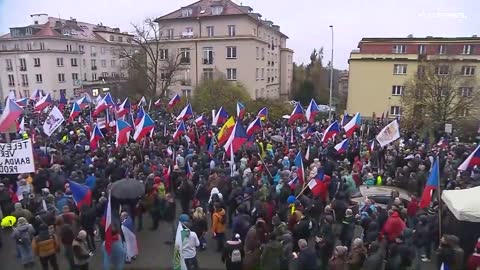 Protesta en Praga por el apoyo a Ucrania en el aniversario del fin de la ocupación soviética en 1989