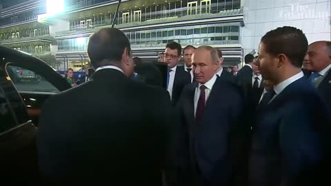Vladimir Putin takes Egyptian president for spin on race track_1