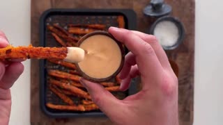 How to Make Air Fryer Carrot Fries