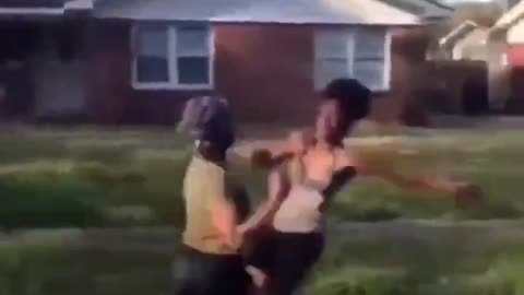 Two Women Have a Fair Fight Only Punches And No Hair Pulling
