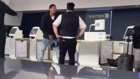 NFL player knocks out airline employee