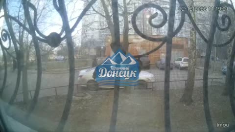 Recorded on camera landing on a high-rise in Donetsk.