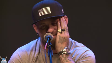 Brantley Gilbert - Interview at 98.7 The Bull | PNC Live Studio Session
