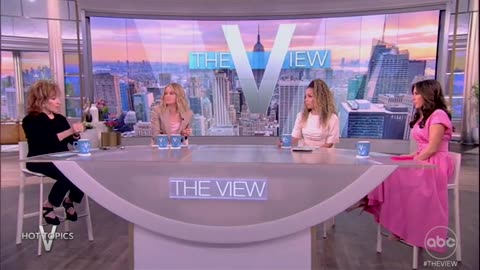 'The View' Co-Hosts Call On Sen. Feinstein To Resign