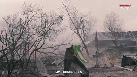 Russian T-72B3M hits a mine in Mariupol.