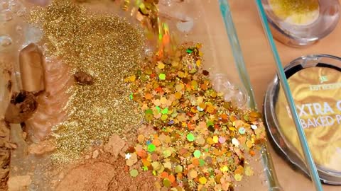 Green vs Gold - Mixing Makeup Eyeshadow Into Slime! Special Series 84 Satisfying Slime Video