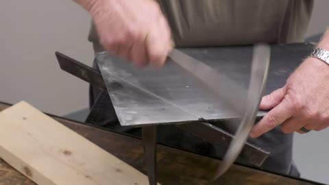 SLATE ROOF INSTALLATION - Cutting & Punching Slate