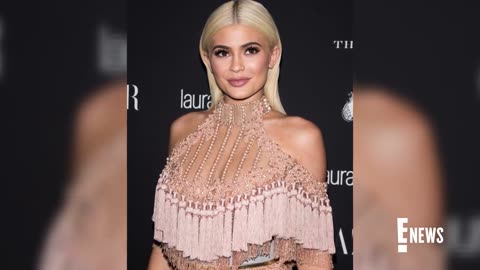 Kylie Jenner_s TOPLESS Selfie Has Mom Kris Jenner _Quaking_ _ E_ News