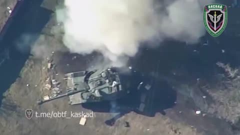 Ukrainian Self-propelled KRAB Artillery hit by Lancet