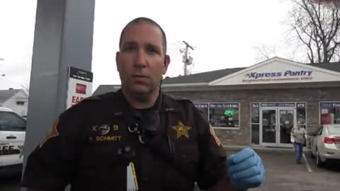 Deputy Tyrants Try To Stop Me From Filming (Cop announces he's undercover on camera))