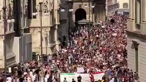 Milan, Italy 7-24-21: Lockdown/Vaccine Passport Protests