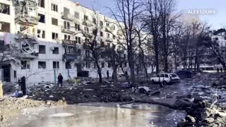 Civilian apartment buildings shelled in Kharkiv