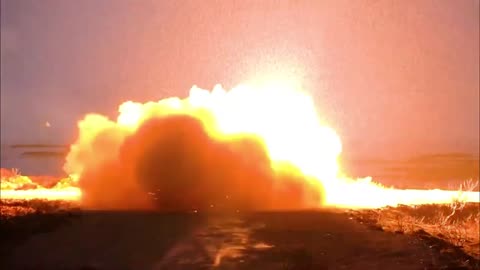 Horrifying Moments! Ukraine HIMARS Destroys Four Russian Self Propelled Howitzers at Once