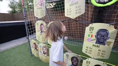 FIFA 23 ULTIMATE TEAM CARD BATTLE!! 🔥 FATHER VS SON