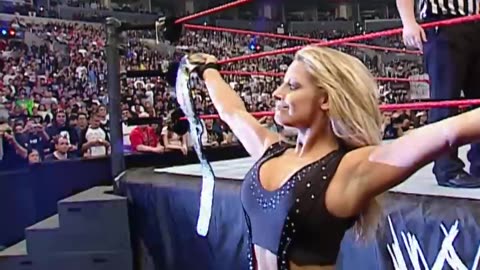 Becky_Lynch_is_ready_to_end_Trish_Stratus__Raw_sneak_peek)