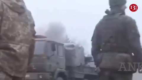 Lots of Russian soldiers who are aginst fighting want to surrender to Ukrainian army