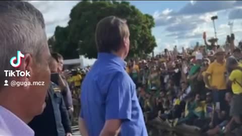 Bolsonaro fala com povo após a copa