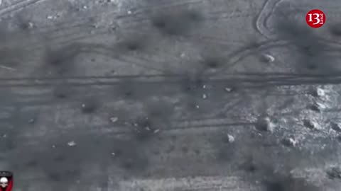 Large column of Russian tanks attacking Ugledar struck by rocket fire - tanks burst into flames