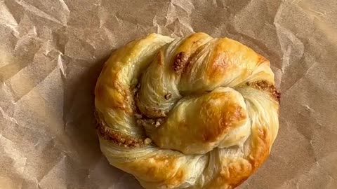 Puff pastry baklava