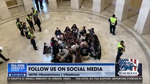 Protestors at the U.S. Capitol Refuse to Denounce Hamas