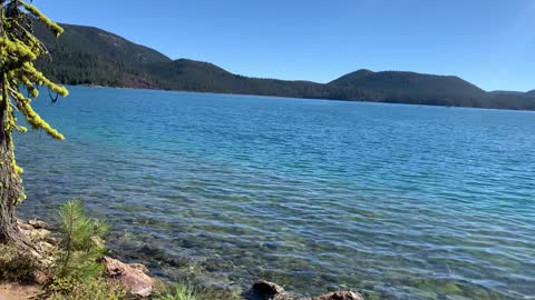 Central Oregon – Paulina Lake “Grand Loop” – Hiking Alongside Beautiful Lake