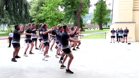 New Zealand rugby stars perform haka for Czech's Pavel
