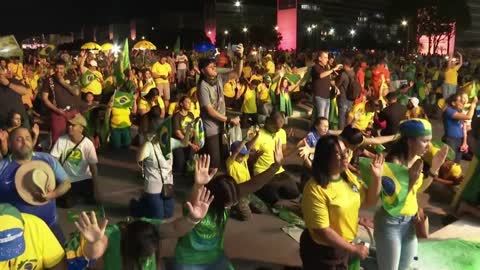 Bolsonaro voters pray as rival Lula wins Brazil presidential runoff | AFP