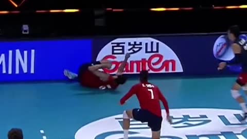 The replay is insane 😱 #volleyballworld #crazysave #save #volleyball