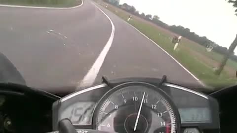 Yamaha vs BMW