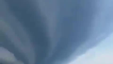 A spectacular shelf cloud filmed over Navarre Beach, Florida in 2020.