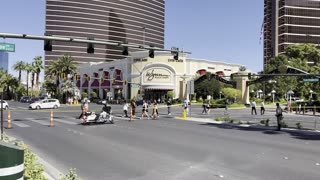 2 are dead and 6 are injured in stabbings along the Las Vegas Strip, police say