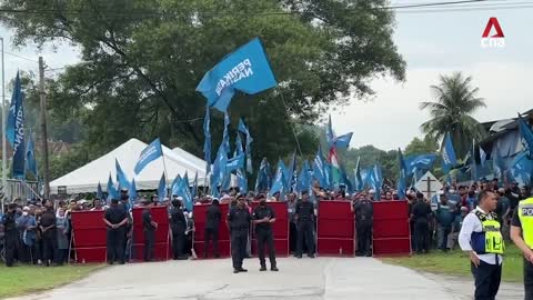 Supporters show up in force at nomination centres