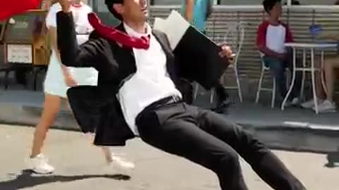 Street Performer Defies the Laws of Physics in this Amazing Performance